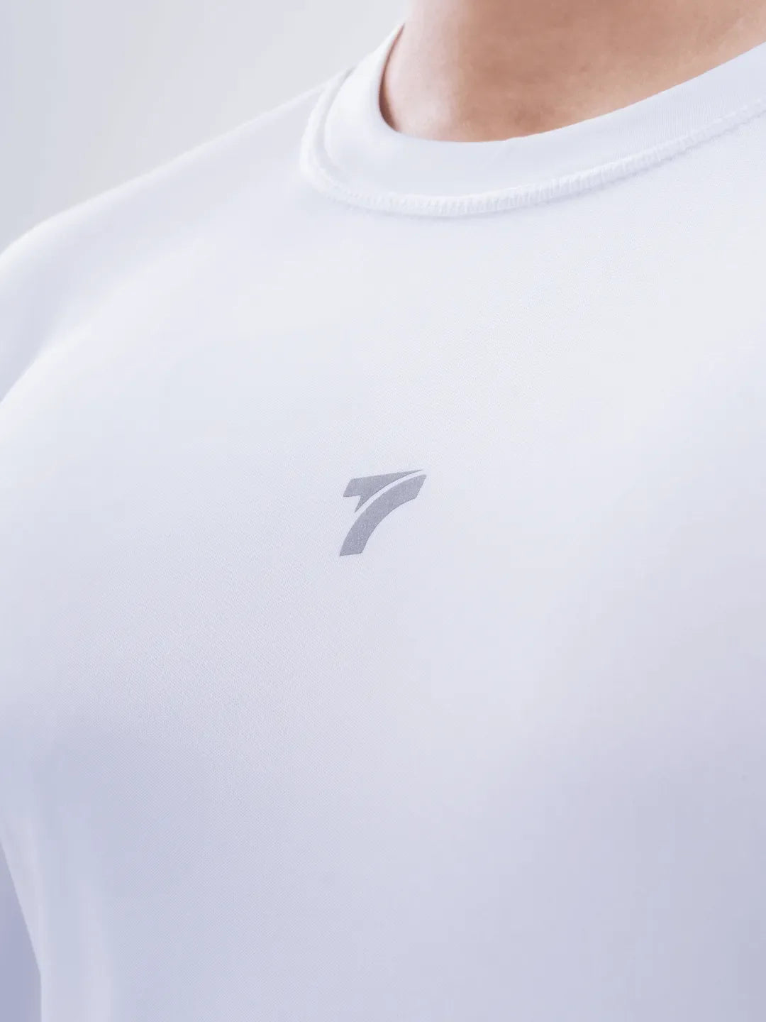 Buzo Compresión Blanco Protección UV - Detalle Frente