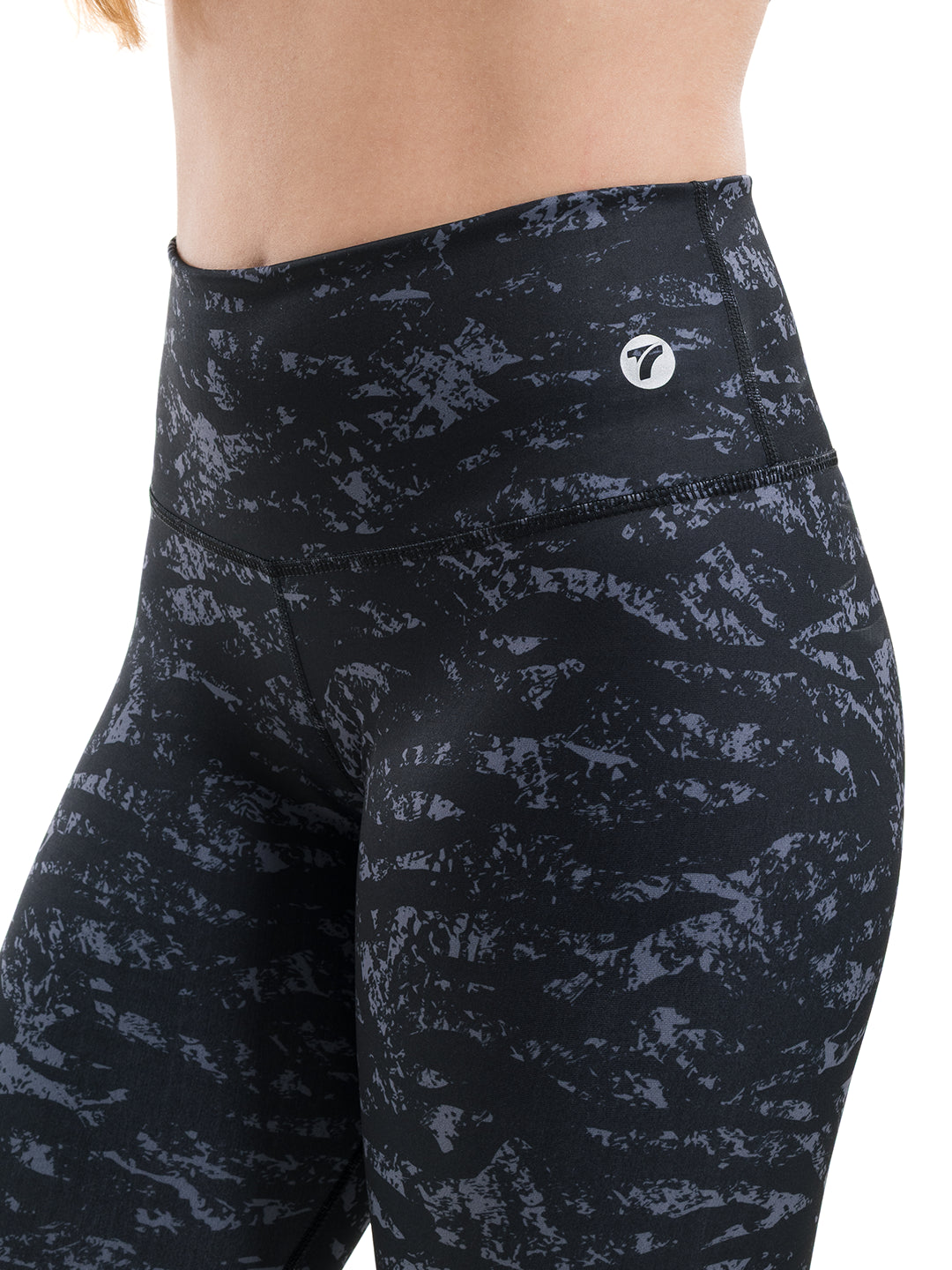 Legging negro sublimado - detalle pretina tiro alto firme TENFIT