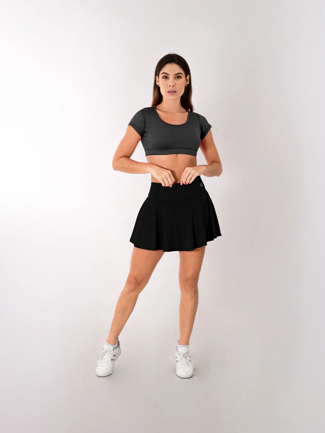 Falda short negra con biker integrado mujer deportiva TENFIT Colombia