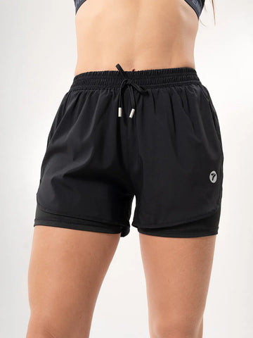 Short running negro con licra interna mujer TENFIT - vista frente modelo