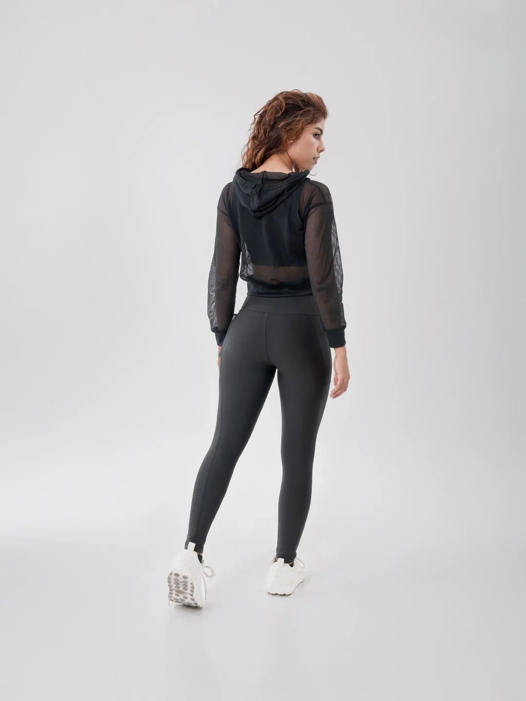 Buzo deportivo negro mujer TENFIT - ropa deportiva colombiana