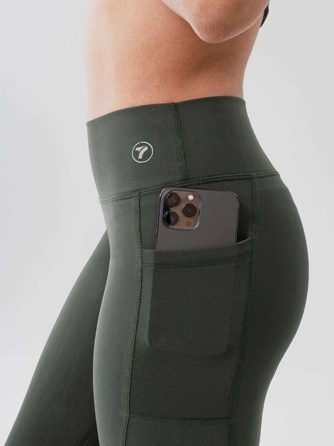 Leggins deportivos mujer verde militar hecho en Colombia — TENFIT