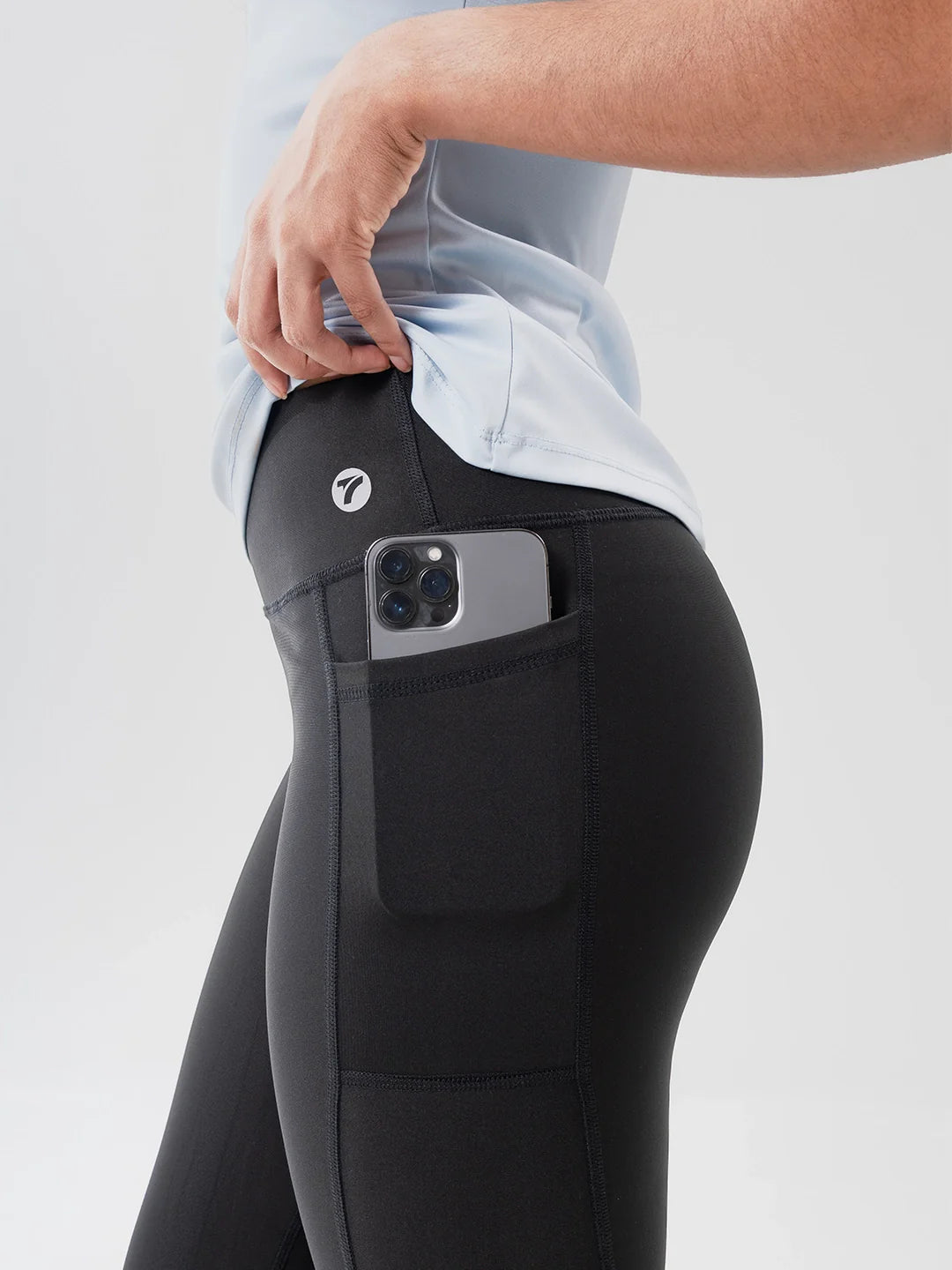 Detalle tela suplex negro legging TENFIT - alto gramaje