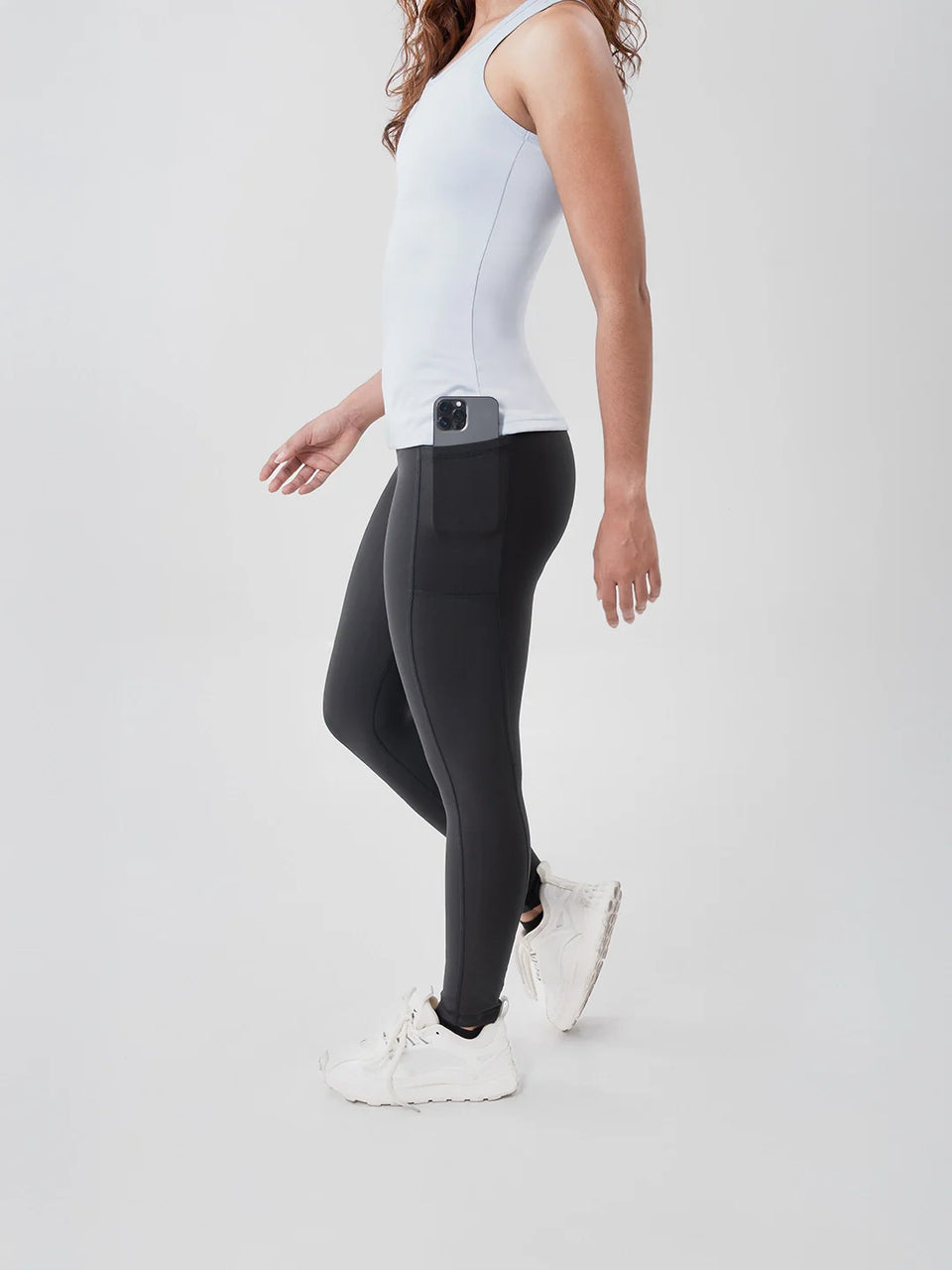 Legging negro con bolsillo lateral TENFIT - perfil