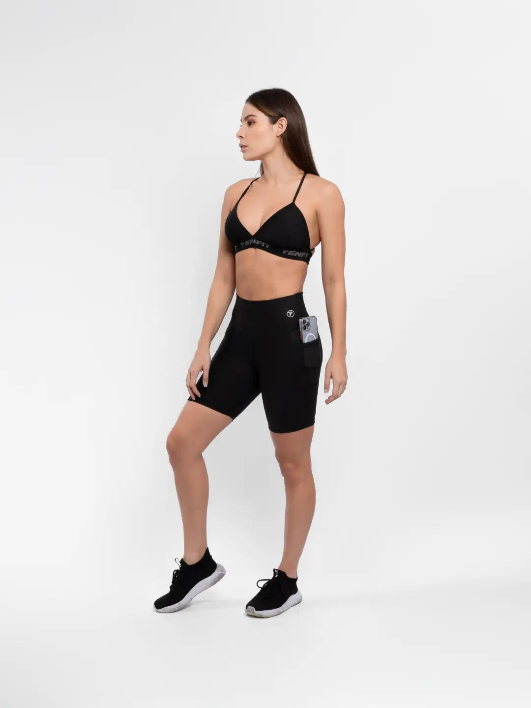 Short negro con bolsillo lateral pretina alta mujer gym — TENFIT