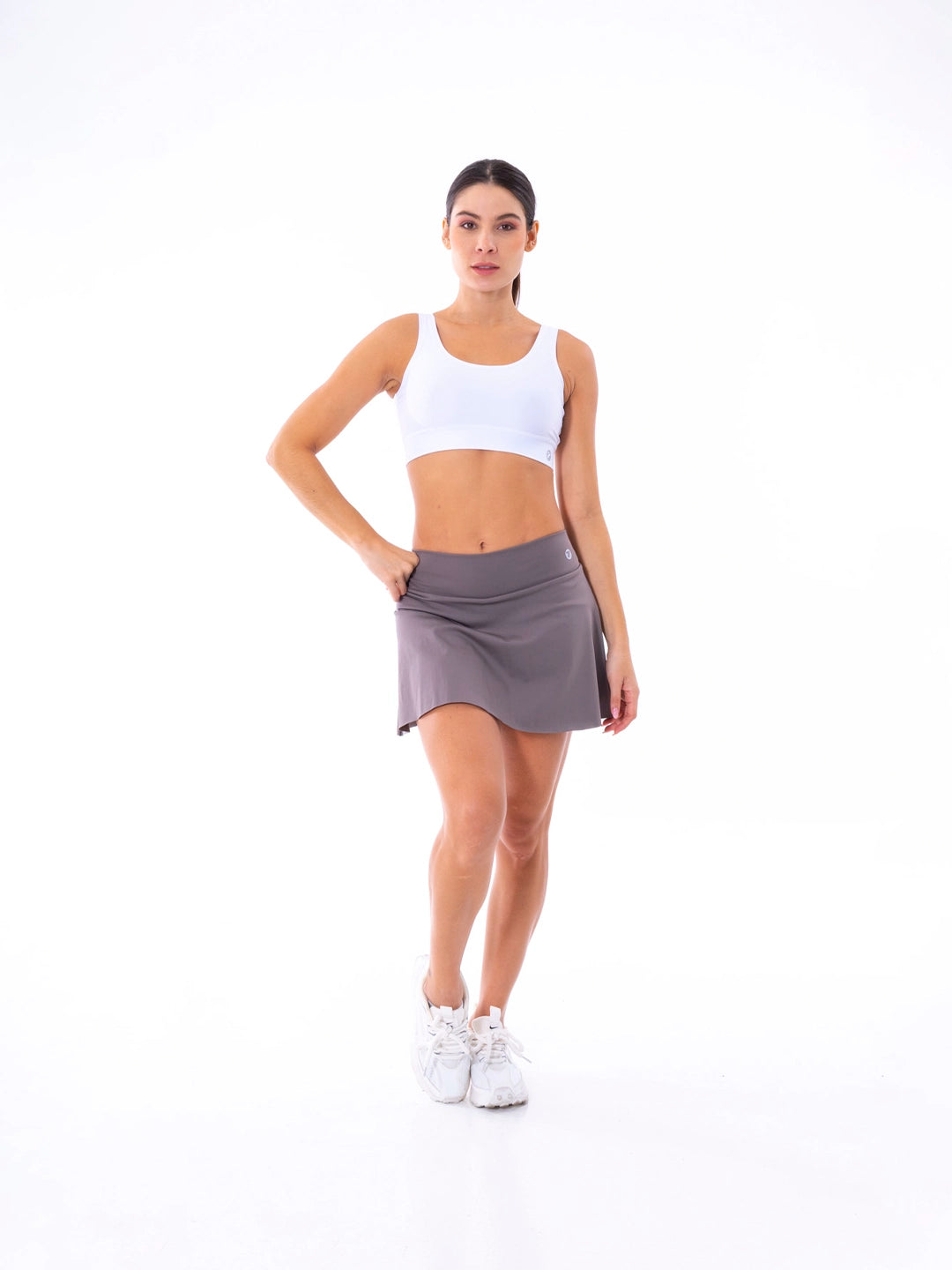 Falda corta caqui con short interior tenis gym mujer Colombia