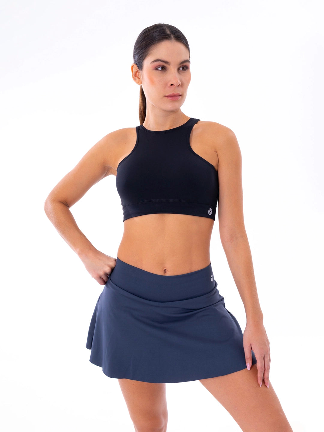 Falda short deportiva gris oscuro con biker integrado — TENFIT