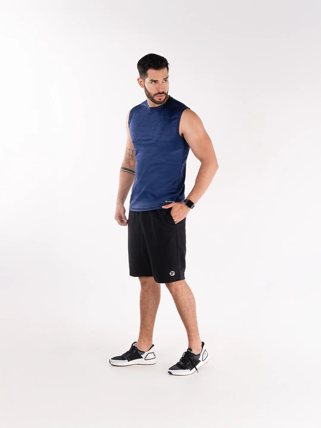 Camiseta gym hombre azul turquí Dri-Fit TENFIT perfil