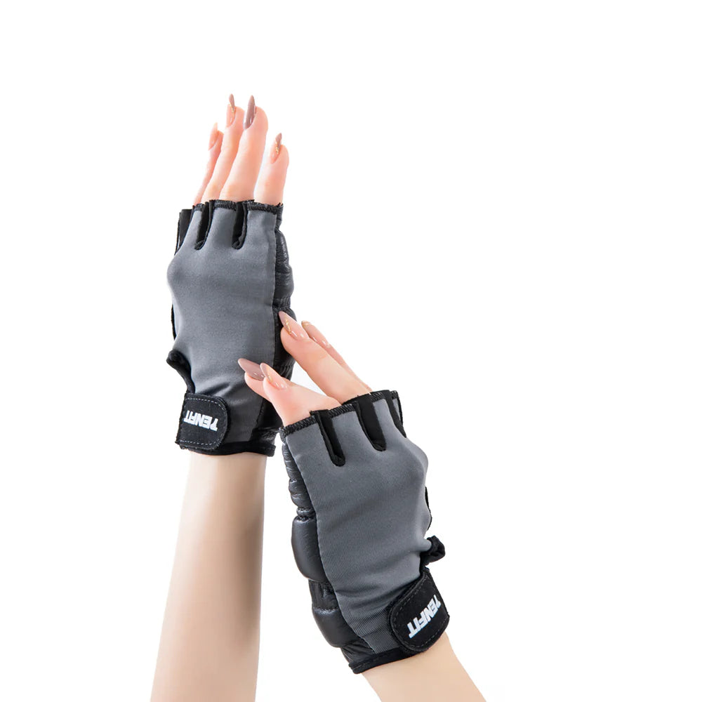 Guantes gym mujer gris oscuro antideslizantes TENFIT Force vista frontal
