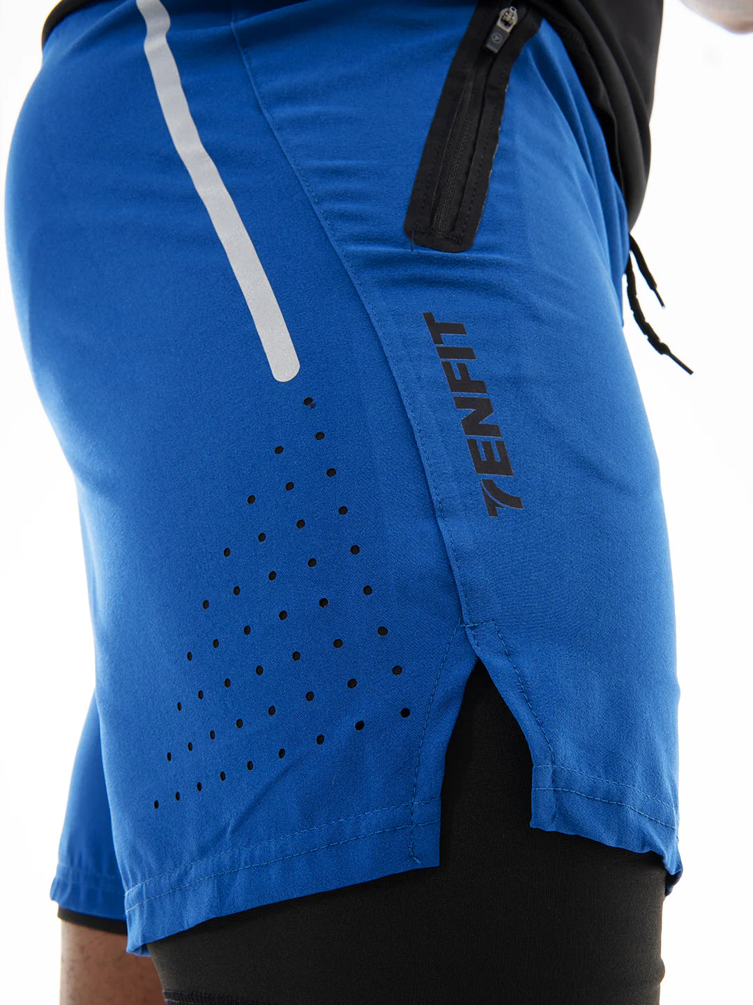 Pantaloneta deportiva azul rey detalle corte 2 en 1 – TENFIT Colombia