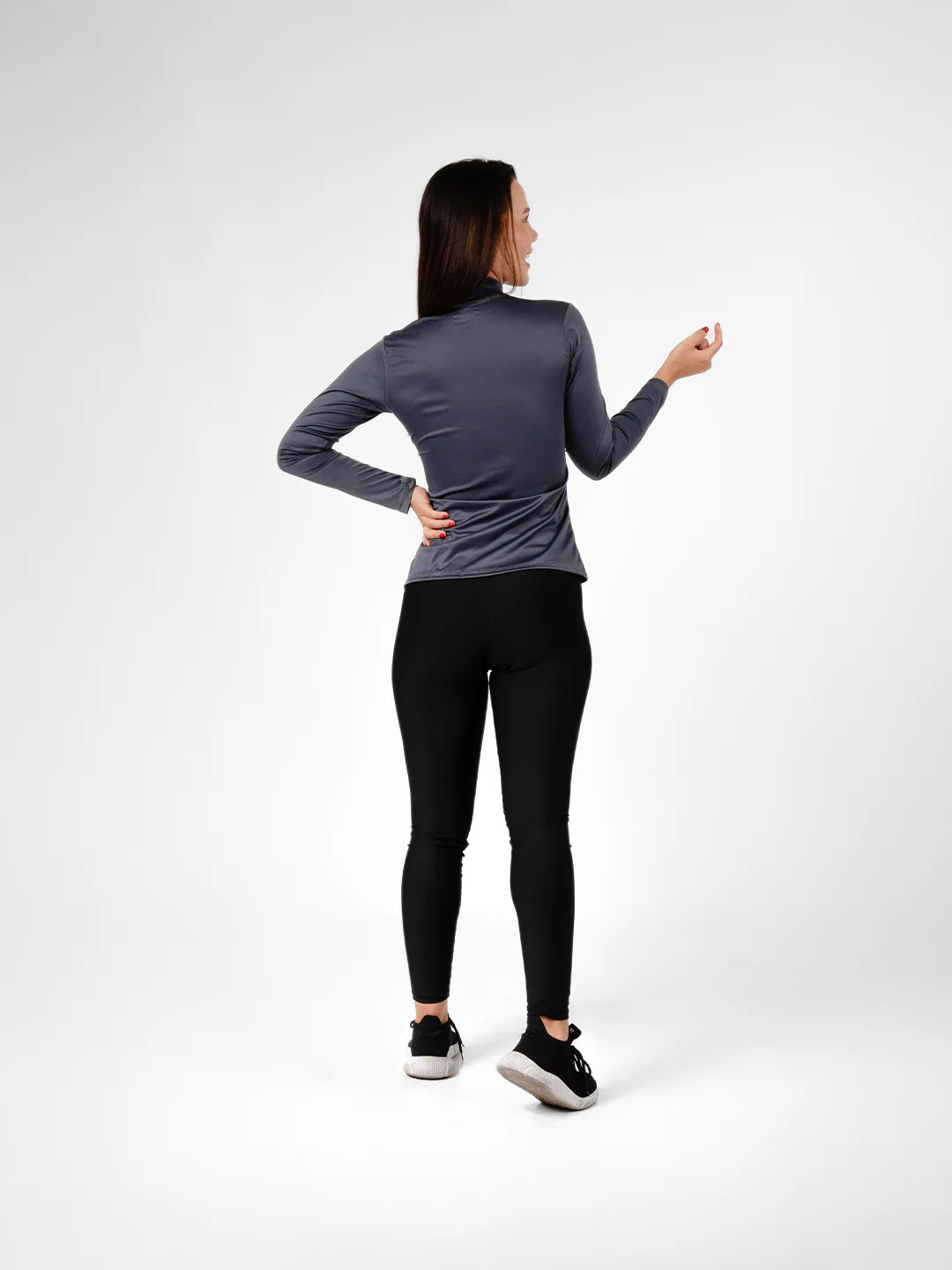 Buzo deportivo gris oscuro UV 30 running entrenamiento TENFIT Colombia