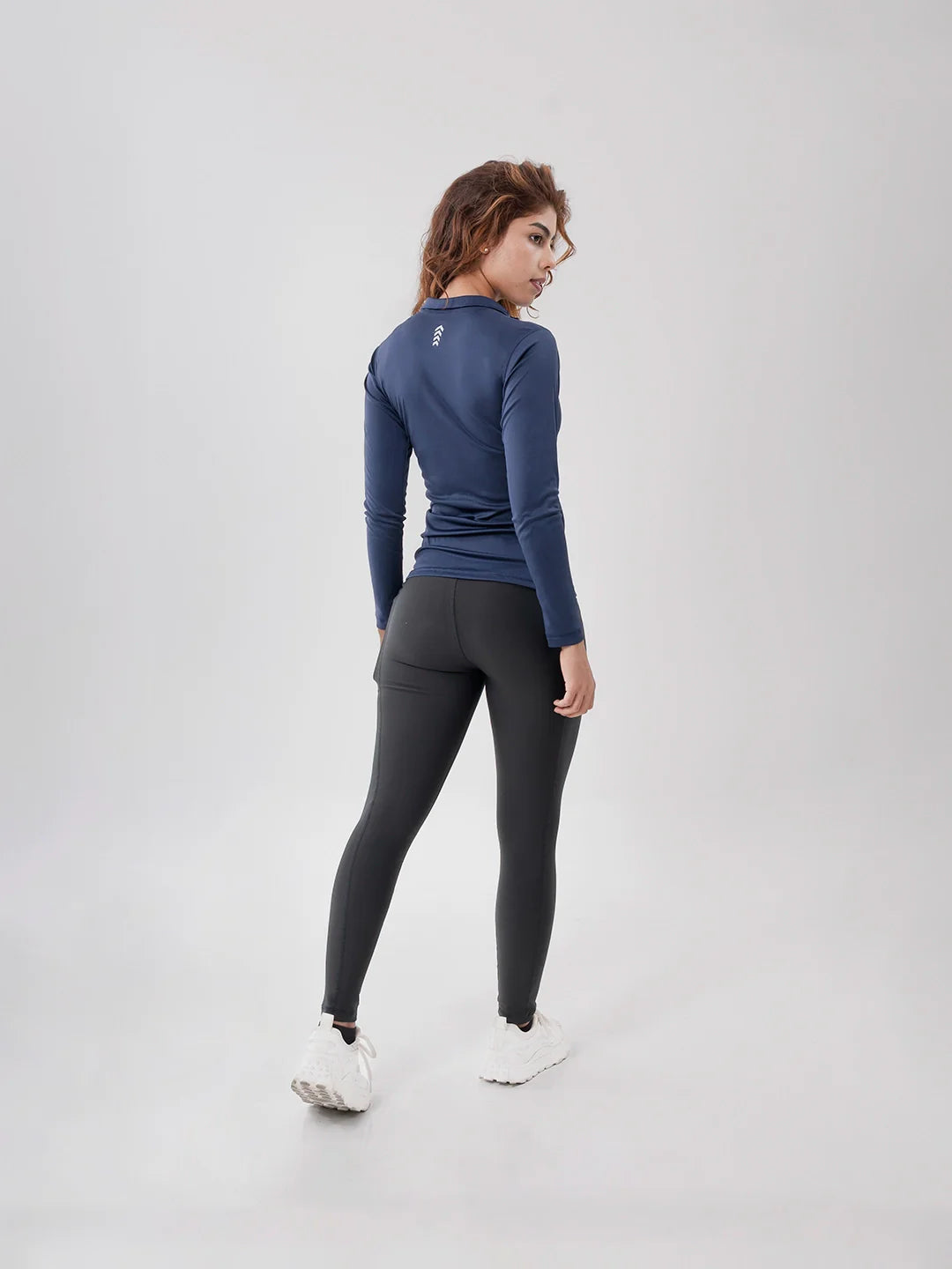 Buzo manga larga running mujer azul TENFIT - espalda