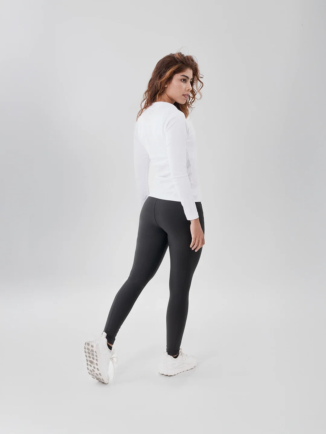 Buzo manga larga running mujer blanco TENFIT - espalda completa