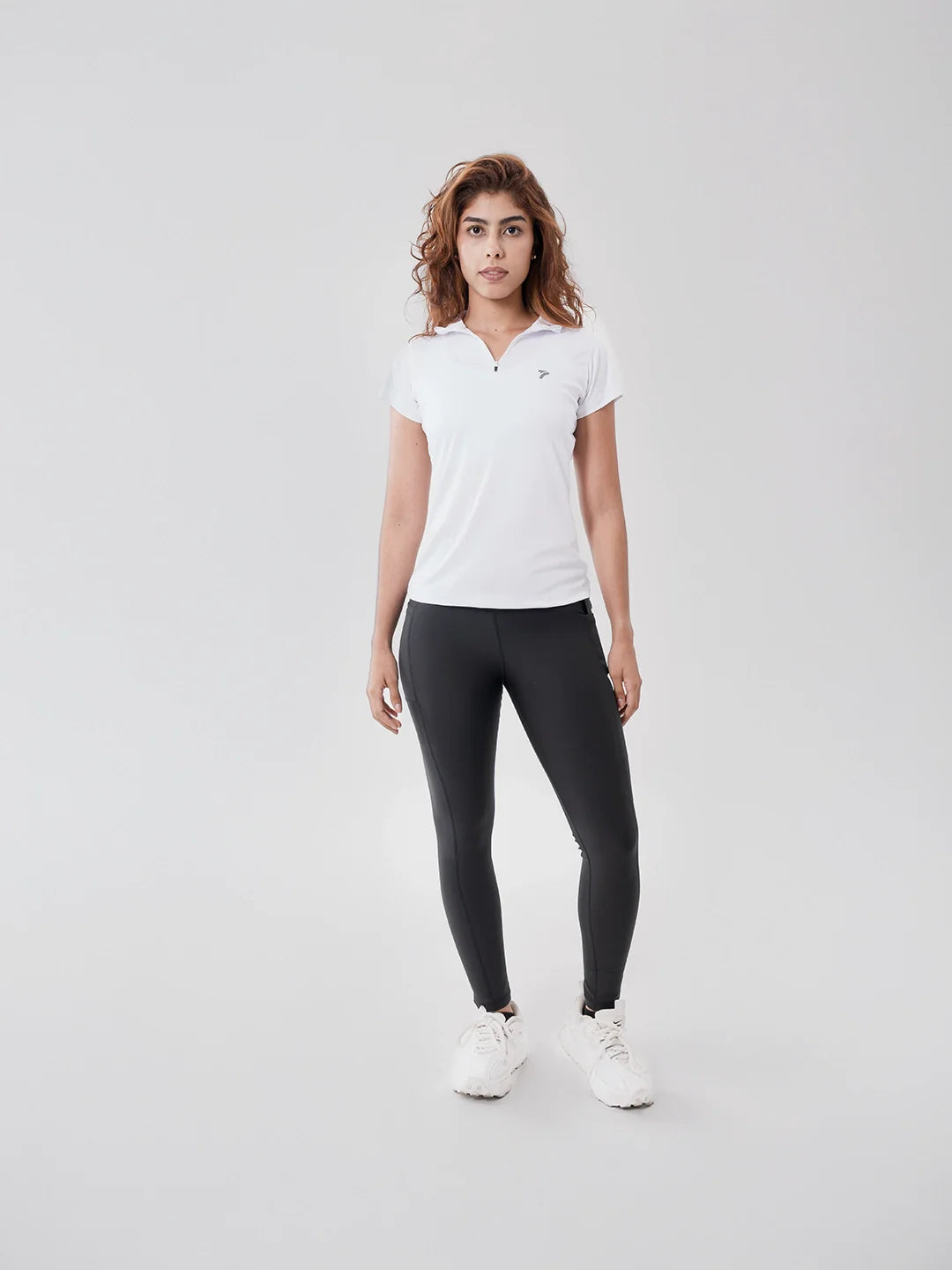 Camiseta Rolling blanca manga corta mujer TENFIT - vista frontal gym
