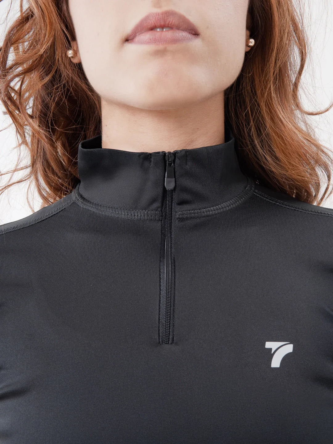 Camiseta Rolling negra detalle corte mujer TENFIT