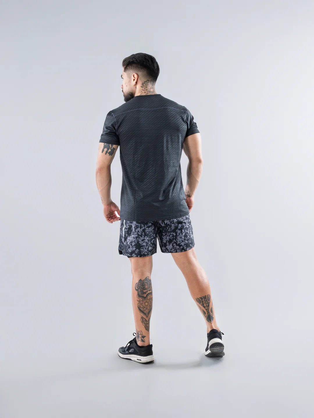 Camiseta deportiva hombre gris oscuro espalda secado rápido crossfit TENFIT