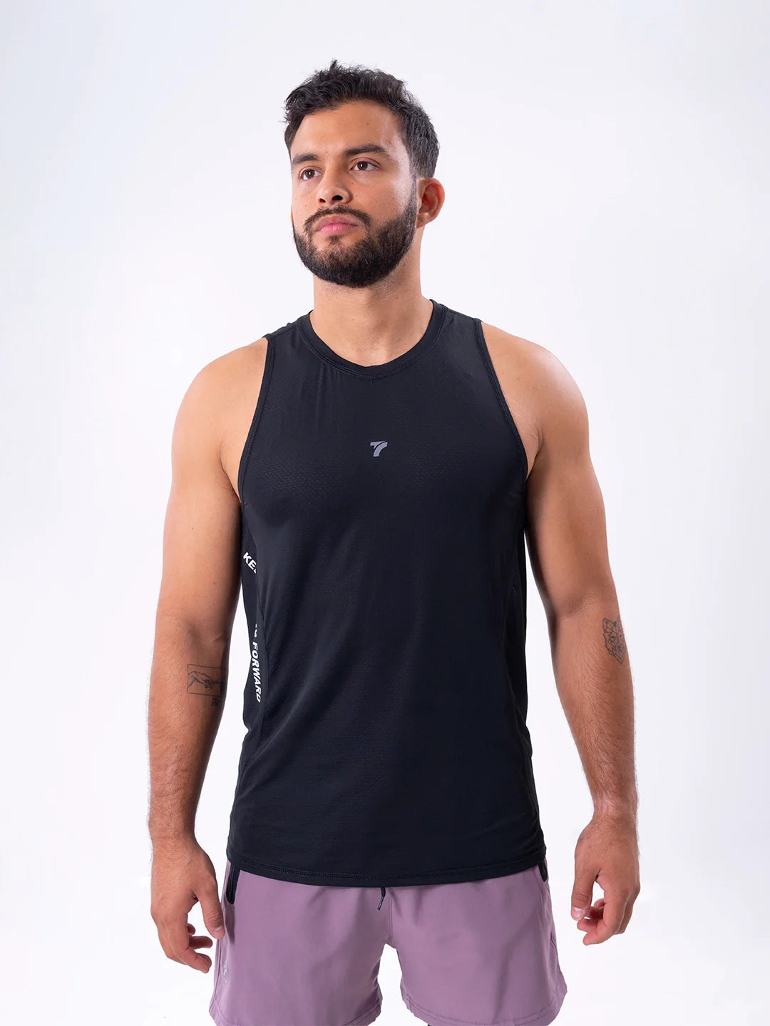 Camisilla Running Negro hombre frente - TENFIT Colombia