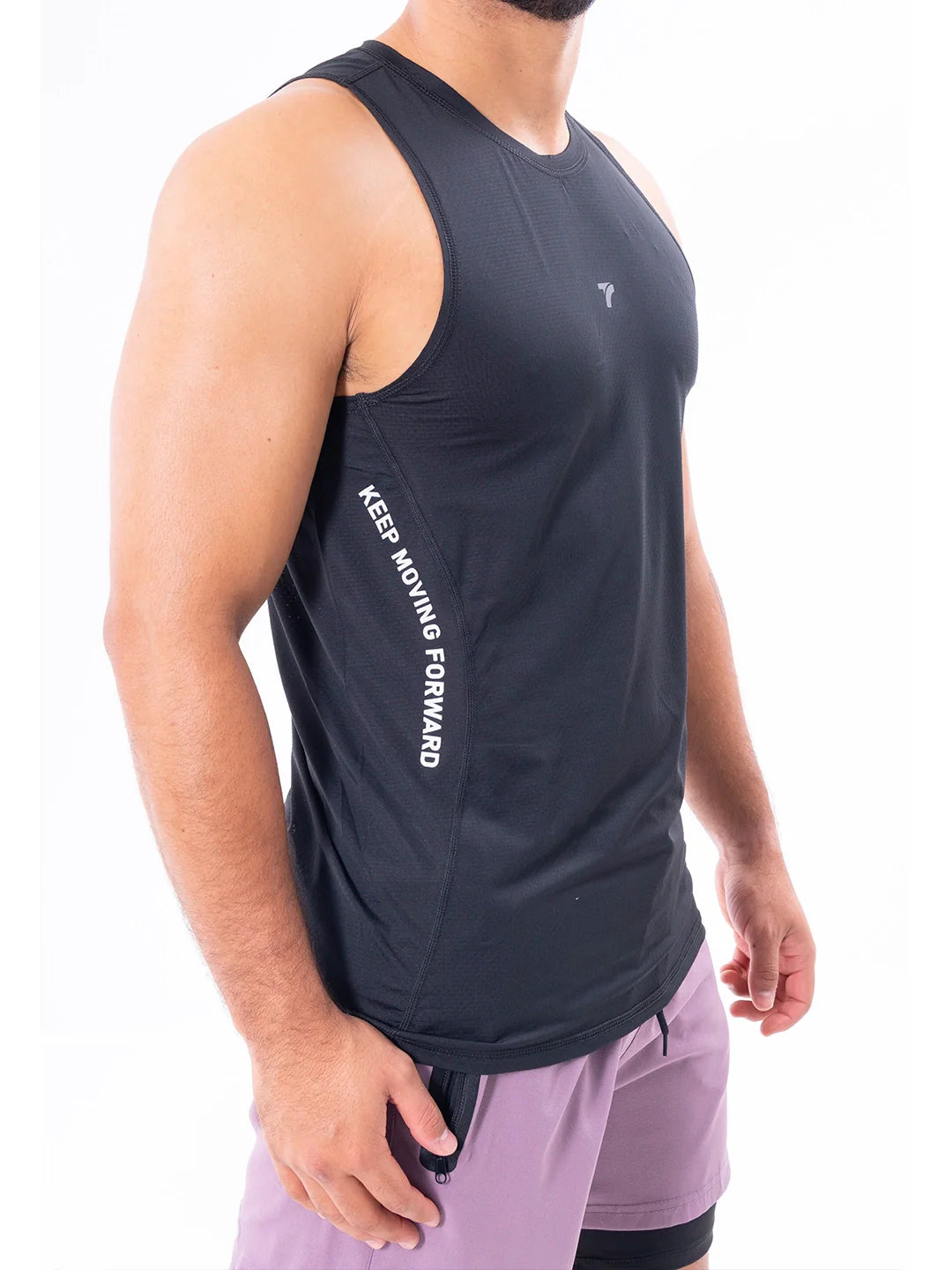 Detalle tejido técnico camisilla running negro - TENFIT