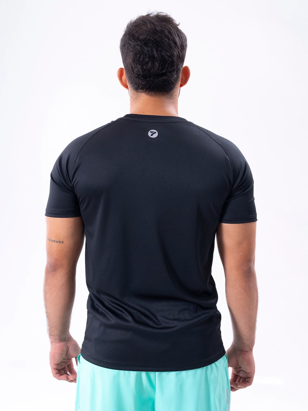 Camiseta negra regular fit hombre para crossfit y running - vista porterior TENFIT