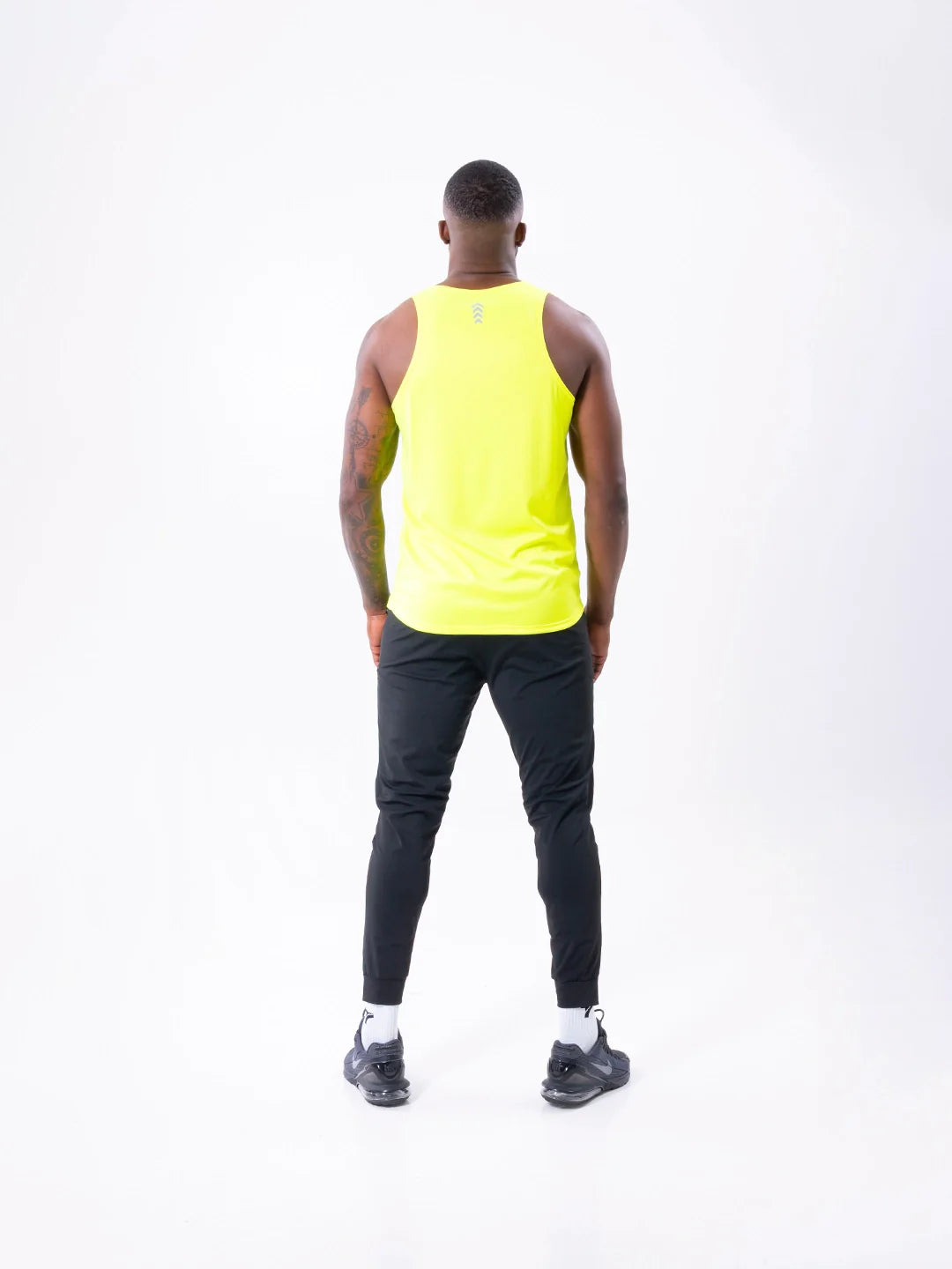 Camisilla amarillo neón hombre lado alta visibilidad outdoor TENFIT
