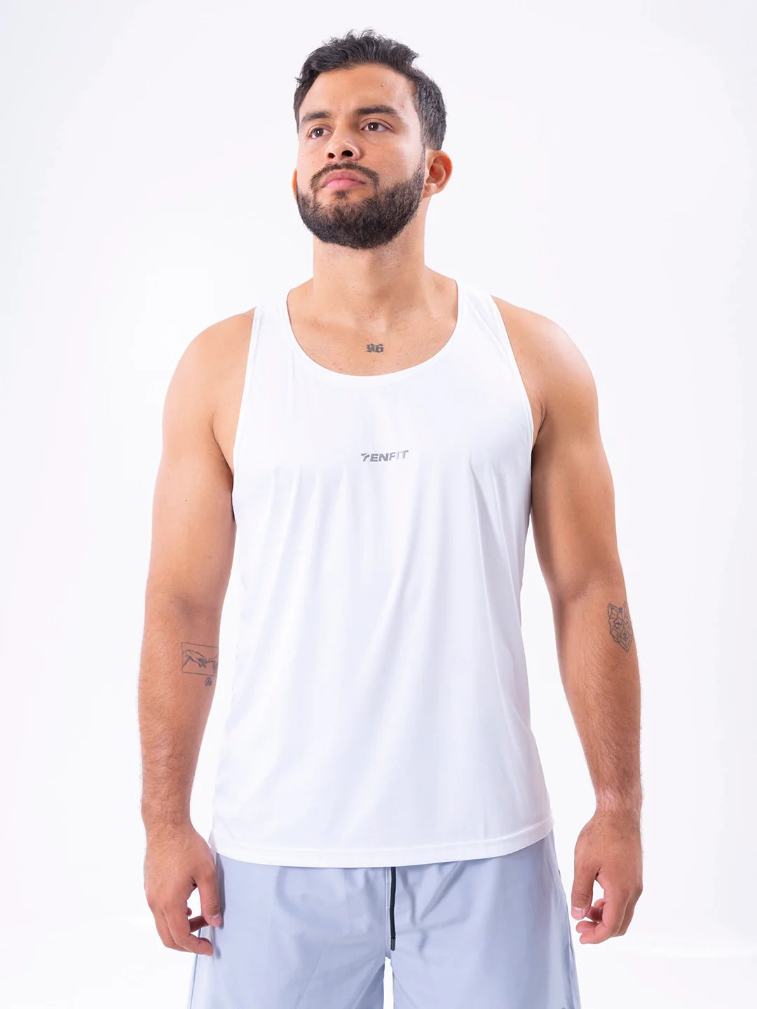 Camisilla deportiva blanca sin mangas hombre gym TENFIT