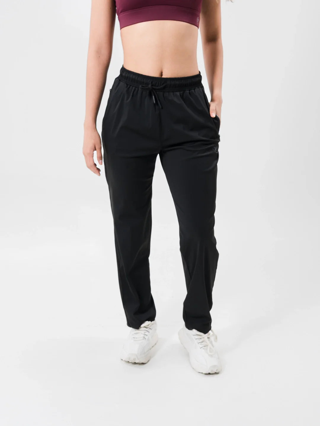 Sudadera deportiva negra mujer frente - TENFIT