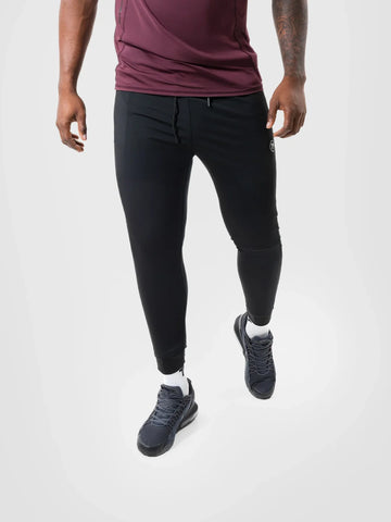 Sudadera Deportiva Racer Negro Hombre Frente — TENFIT Colombia