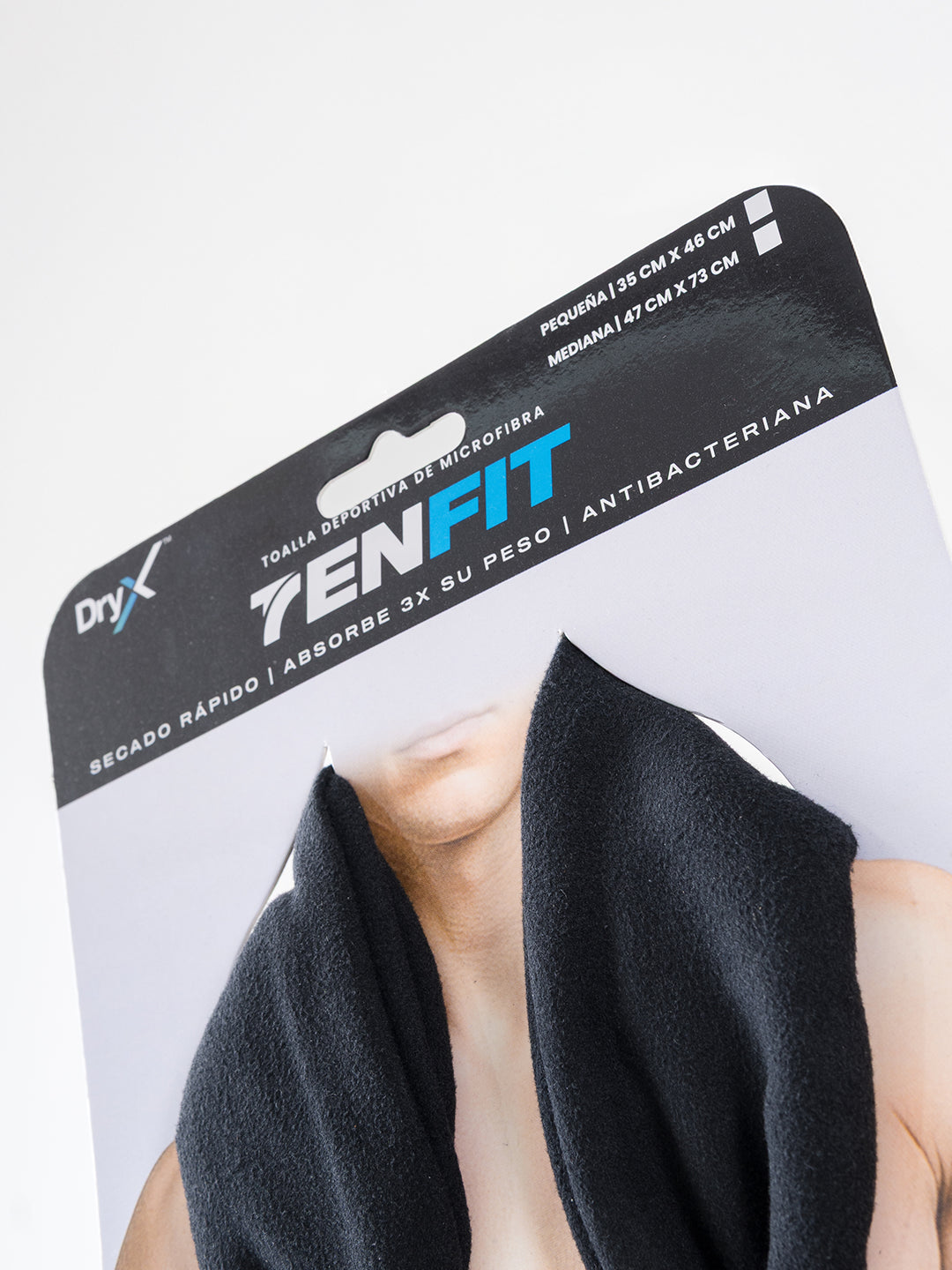 Detalle empaque toalla microfibra TENFIT accesorio gym Colombia