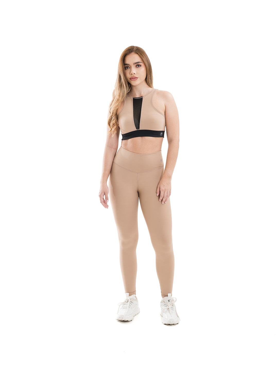 Conjunto Nylon por 100K