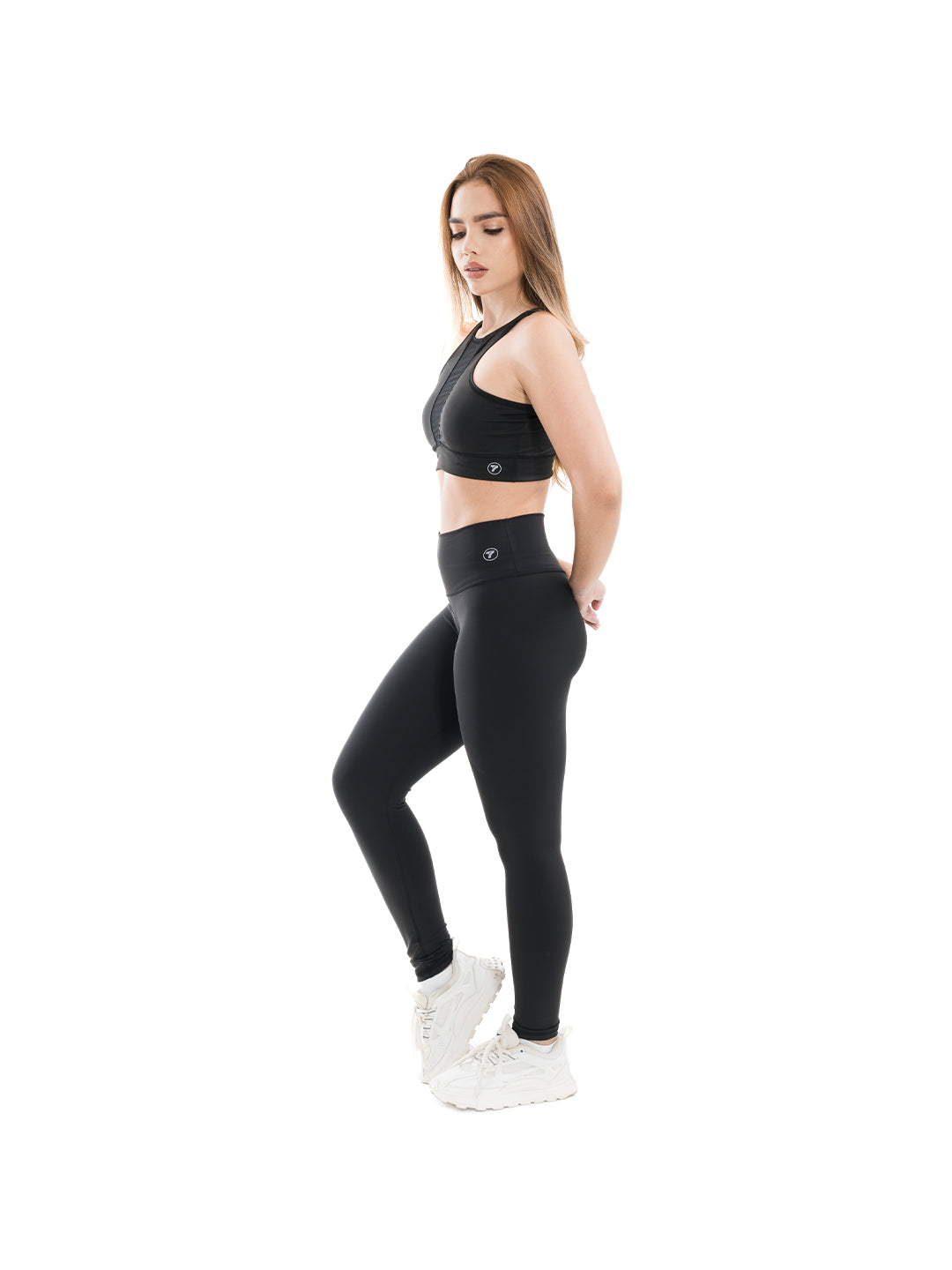 Ropa deportiva negra mujer Colombia conjunto nylon TENFIT