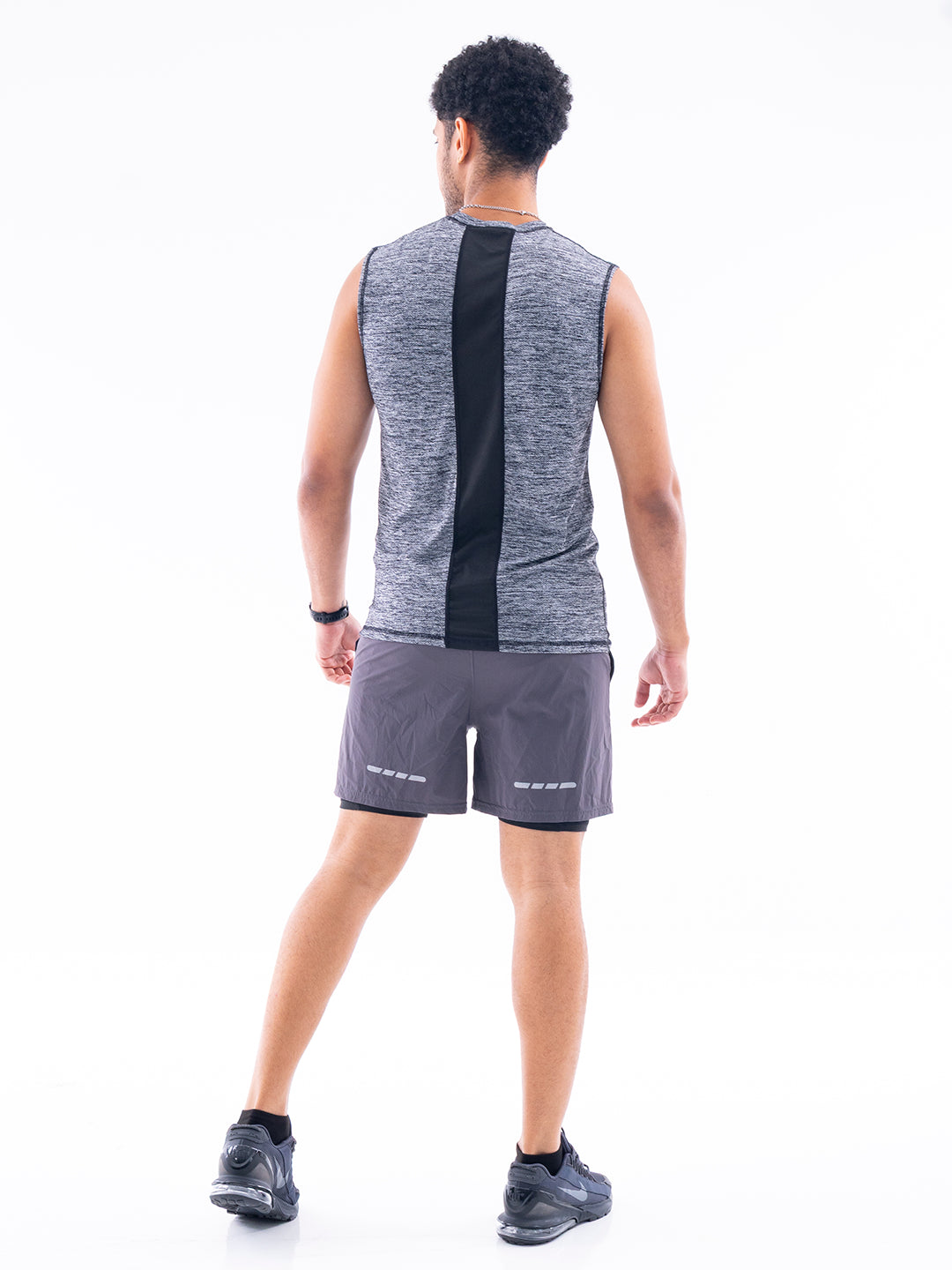 Pantaloneta NitroFit gris secado rápido TENFIT atrás